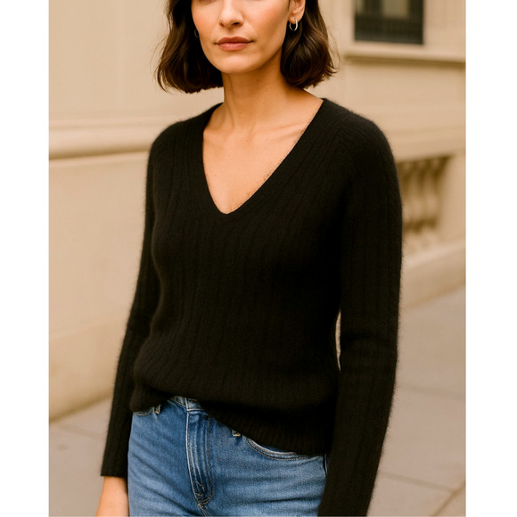 Jenni Kayne S Stretch CASHMERE V-Neck Sweater $390 Ribbed Pullover Knit Black - Picture 1 of 6